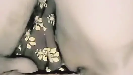 Beni sert sik ve yarağını amcığıma sok, artık sabırsızlanıyorum, lütfen, beni sert ve sert sik desi köylü çift