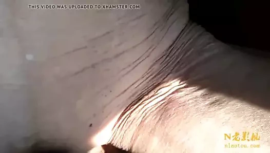 minik Çinli anneanne