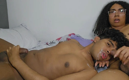 Üvey kız kardeşim Veronica Sanders ile rahatlama günü