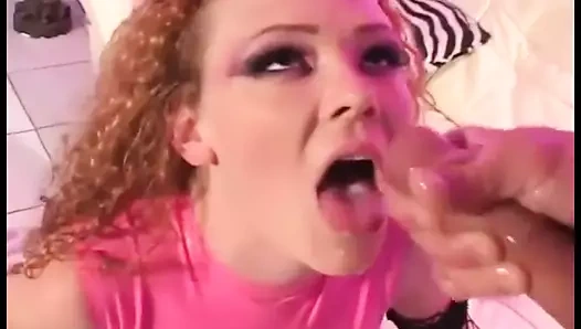 glamour bebeğim içinde pembe lateks ve uyluk yüksekler lanet