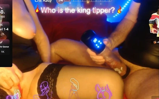 Ustalık yoğunluğu: orta yaşlı seksi sahibe gelişmiş zevke giden yolu gösteriyor