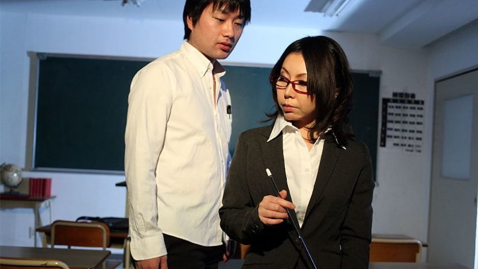 Dik japon öğretmen minami kitagawa darbeler ona öğrenciler ha