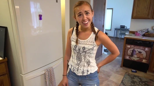 Yaramaz üvey kız bribes üvey baba için seks ders