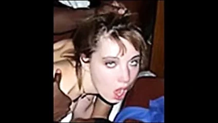 Evli kadın gırtlağına kadar alıyor