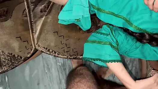 Özel ev romantizmi tutku ve güzel anılarla dolu bir gece yaratıyor (18+)
