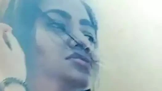 esmer shalu sikiyor video