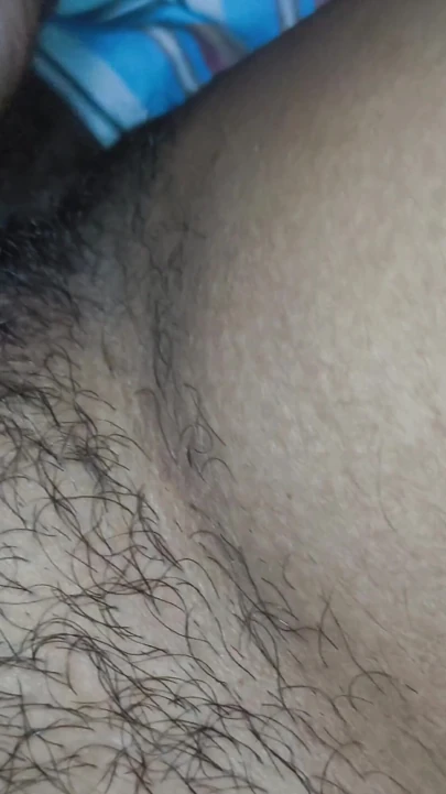 Geceleri tek başına sert kız arkadaşını sikiyor.seksi koca evli kadın porno videosu Hintli porno videosu.desi yenge sert sikişiyor.desi evli kadın chudai.audio. | Klip 1