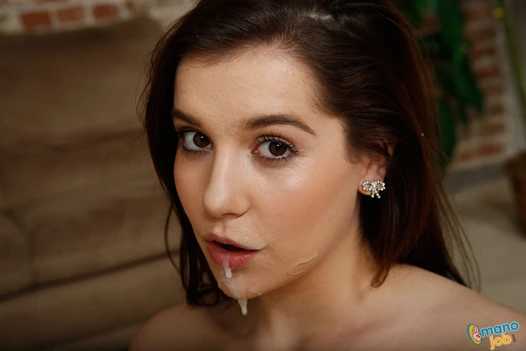 Kasey warner özensiz handjob yapar