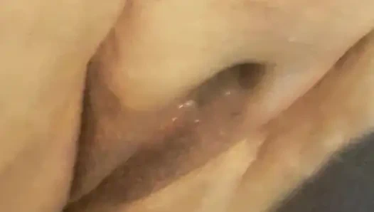 Seksi olgun ateşli iri güzel kadın orta yaşlı seksi ev hanımı ve kocası yalıyor ve sikişiyor