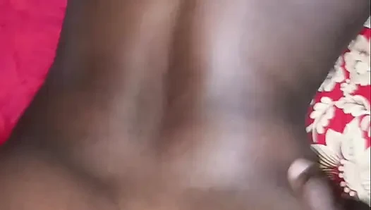 Dışarıda bir gece geçirdikten sonra kız arkadaşım Joss ile sikişiyorum