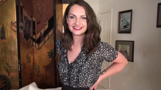 Sıcak anne besleme ona göt ve kedi