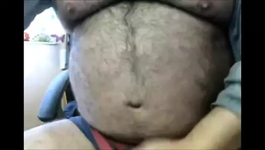 Maduro caliente mostrando