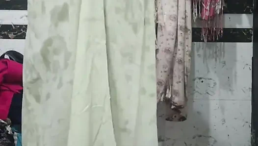 Priya bhabi ateşli video çekimi