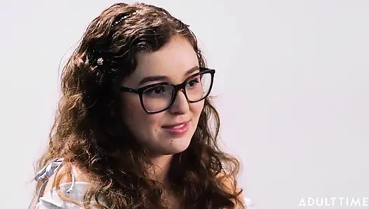 yıldızı kadınların nasıl orgazm olduğuyla röportaj yapıyor | Adult Time