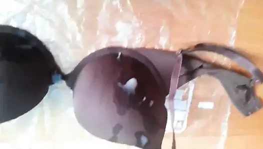 2. boşalmak kuzeni eşi ilk gizli eşyalarını 34a