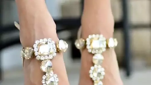 Yüksek topuklu ayak modeli