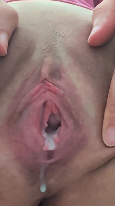 Amcık suları amcığımdan sızıyor