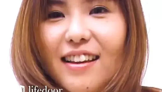 orgazm Asya bebeğim olduğunu oynamıştı ve alay