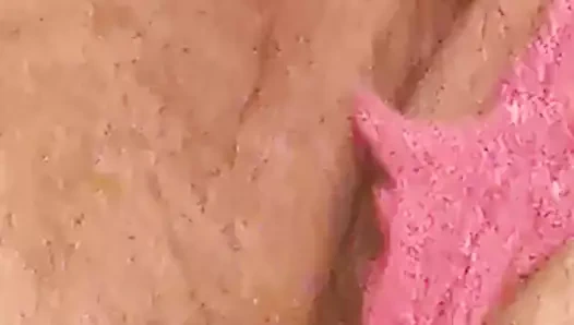 Kedi ovmak ve parmak