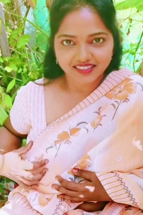 Dare Game in the Park com Estranho - Tamil Hot Video em Public Place
