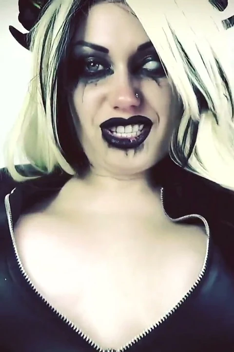 Succubus sikiştikten sonra seni yalayacak!