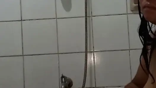 fubu bana iki kez boşalıyor