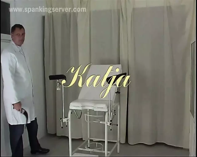 Katja amcık kırbaçlama 1011