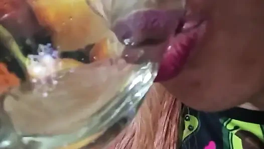 Mutfak eldivenleri avokado takımı Lezzetli penisin için favori yemek Beni bolca sperm sıktırıyor baba