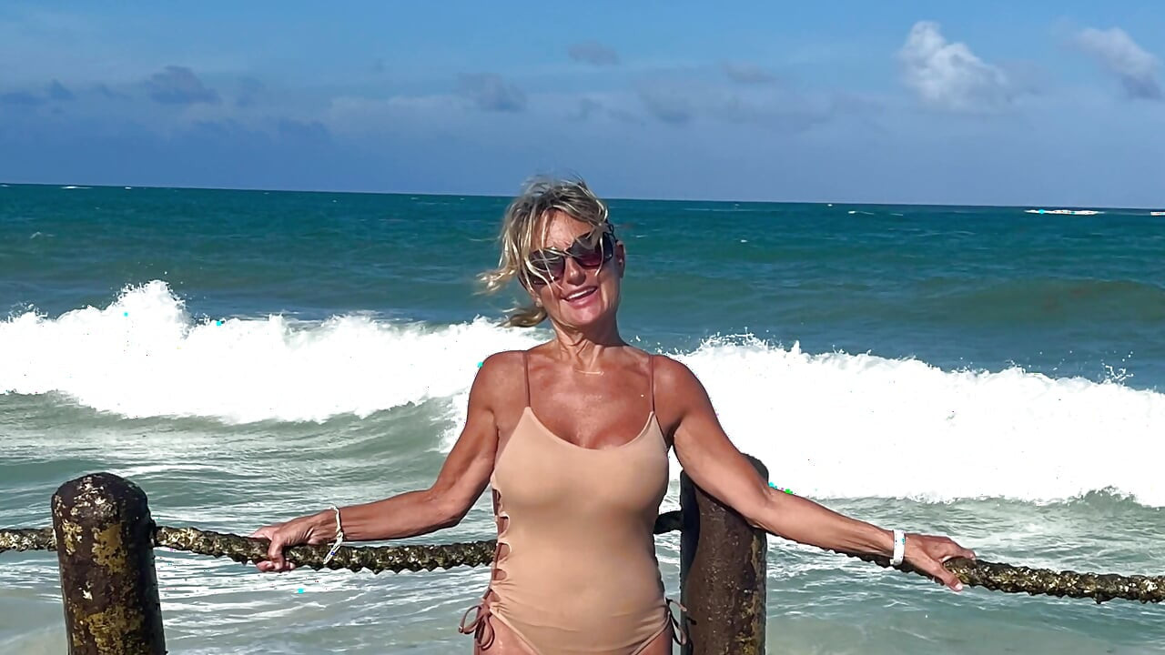 Bir yıllık Dianne Fox