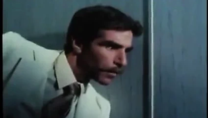 Bunny bleu mavi odada çarptım