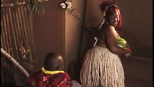 Redhead bbw gets dövülerek doggystyle sonra hawaiian dans