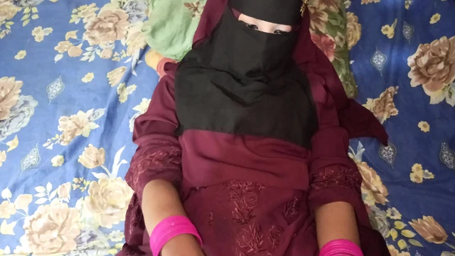 Gece geç saatlerde kuzeniyle gerçek aşk ilişkileri bu güzel anları hissediyor