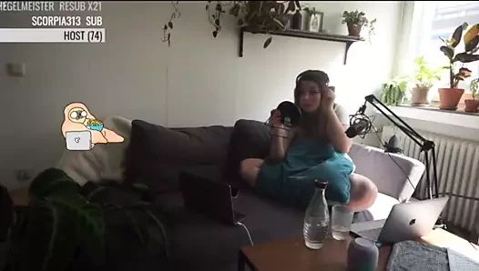 Çorap üzerinde masa camgirl