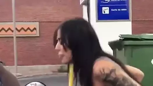 Todo entra  con ....