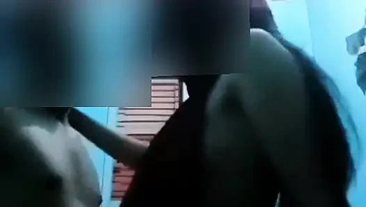 Endonezyalı kadın Arap işverenle iş gücüyle seks yapıyor