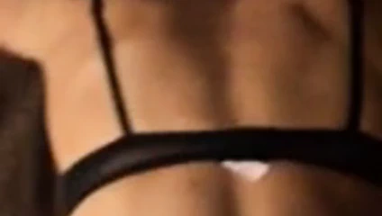 Sıcak anne komşu sikikleri