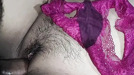 Tamil Hindistan'da son derece azgın kızın sıkı bakire amcığı x videosunda açılıyor.