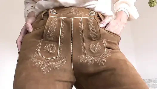 Bavyera lederhosen: göt koklayıcım ve dölüm ol, Lady Victoria Valente
