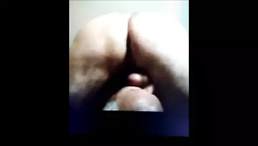 Dan için boşalıyor