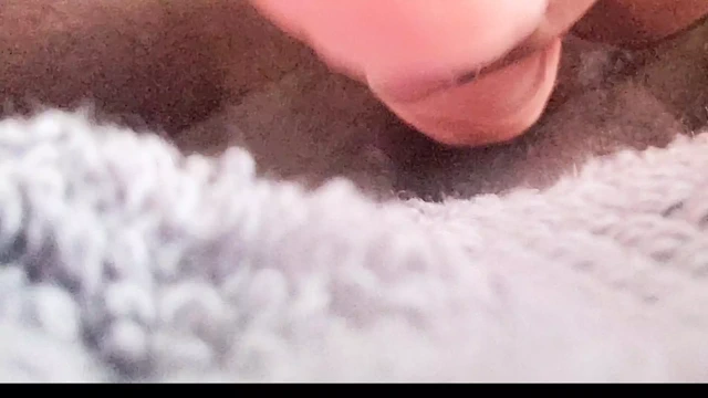 Sıkı kedi becerdin tarafından yapay penis