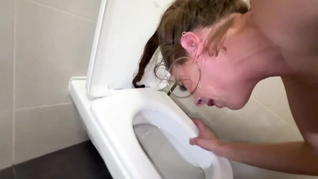 Fantom ep. #17 - alice maze: xmas özel (tuvalet eğlencesi ve boşalma)