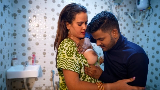 Kayınbiraderim götümü siktirdim tam sert Hintli yenge anal seks