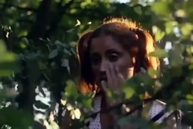 19 yaşındaki Alice cezalandırılıyor