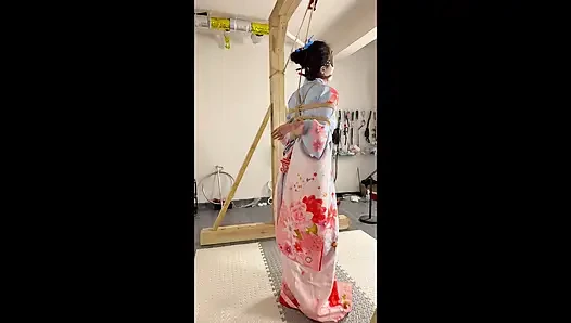 Güneşli bir günde kimono giymenin doruk versiyonu