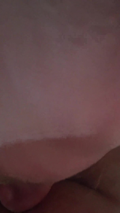 Rimjob, göt ve taşak yalıyor ve yeni yüz gerdiricide yüze oturuyor - küçük güneşli orta yaşlı seksi - fragman versiyonu | Klip 1