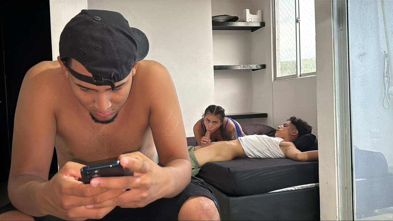 My lover pretended to be a stranger and fucks me in secret from my cuckolded husband.
