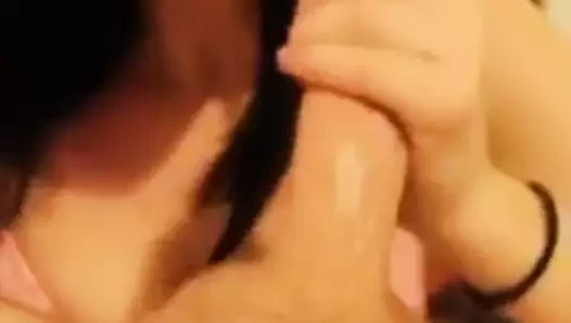 Emme ve yüze boşalma