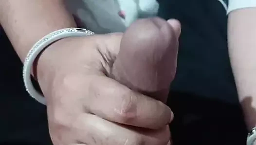 Ateşli genç kız elle muamele Hintçe ses