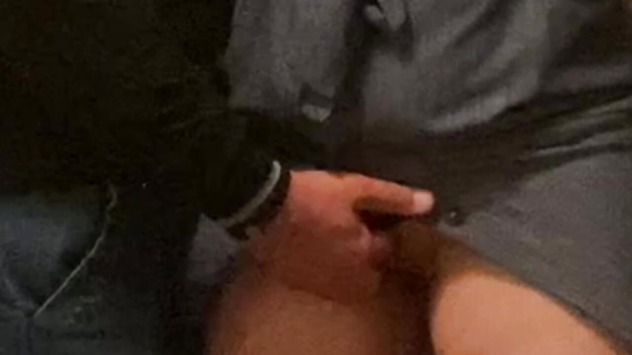 Azgın sürtük sulu amında parmaklanıyor