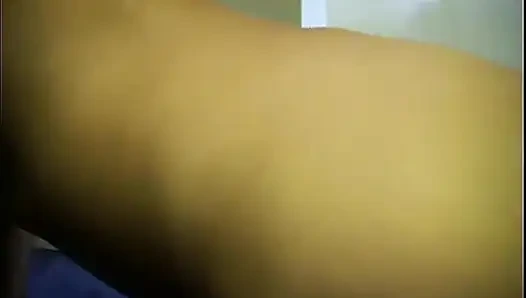 Ateşli randy scarlet amına büyük bir yarak alıyor